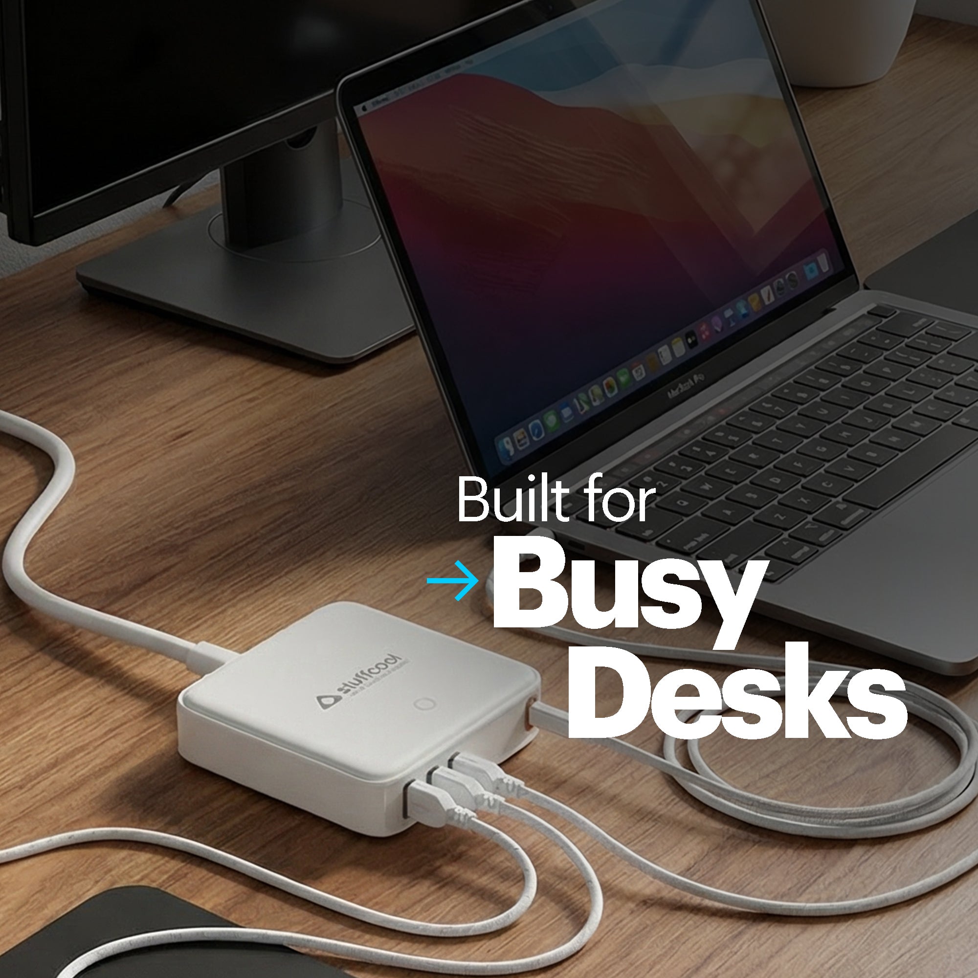 Zeno 100 Desktop Charging Station with Built-in 65W Retractable Cable